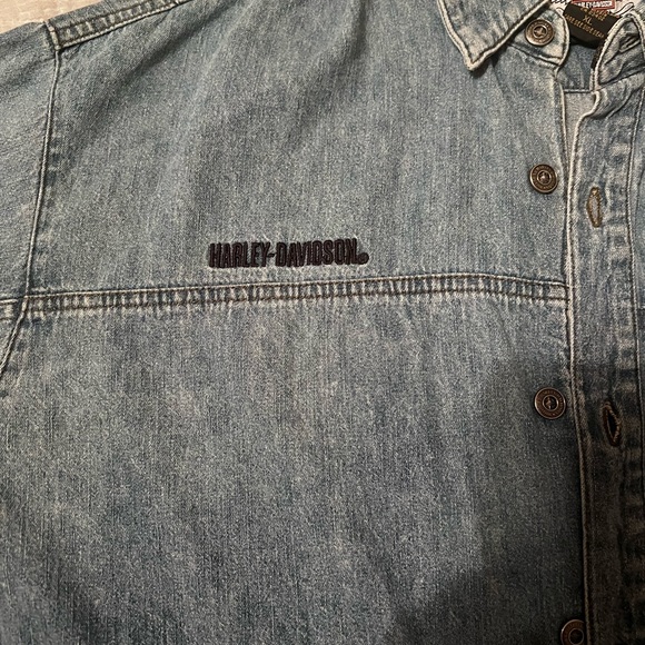 Harley Davidson Denim Button up - Picture 7 of 7